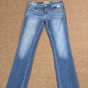 BKE Stella Mid-Rise Slim Fit Straight Leg Jeans in size 29x34
